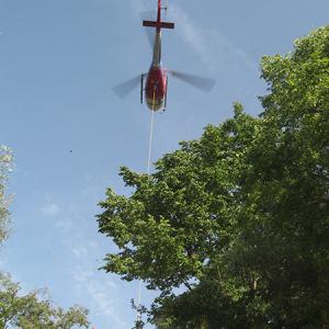 Trasporto materiale con elicottero